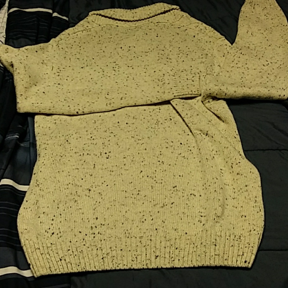 Sweater - Picture 3 of 3